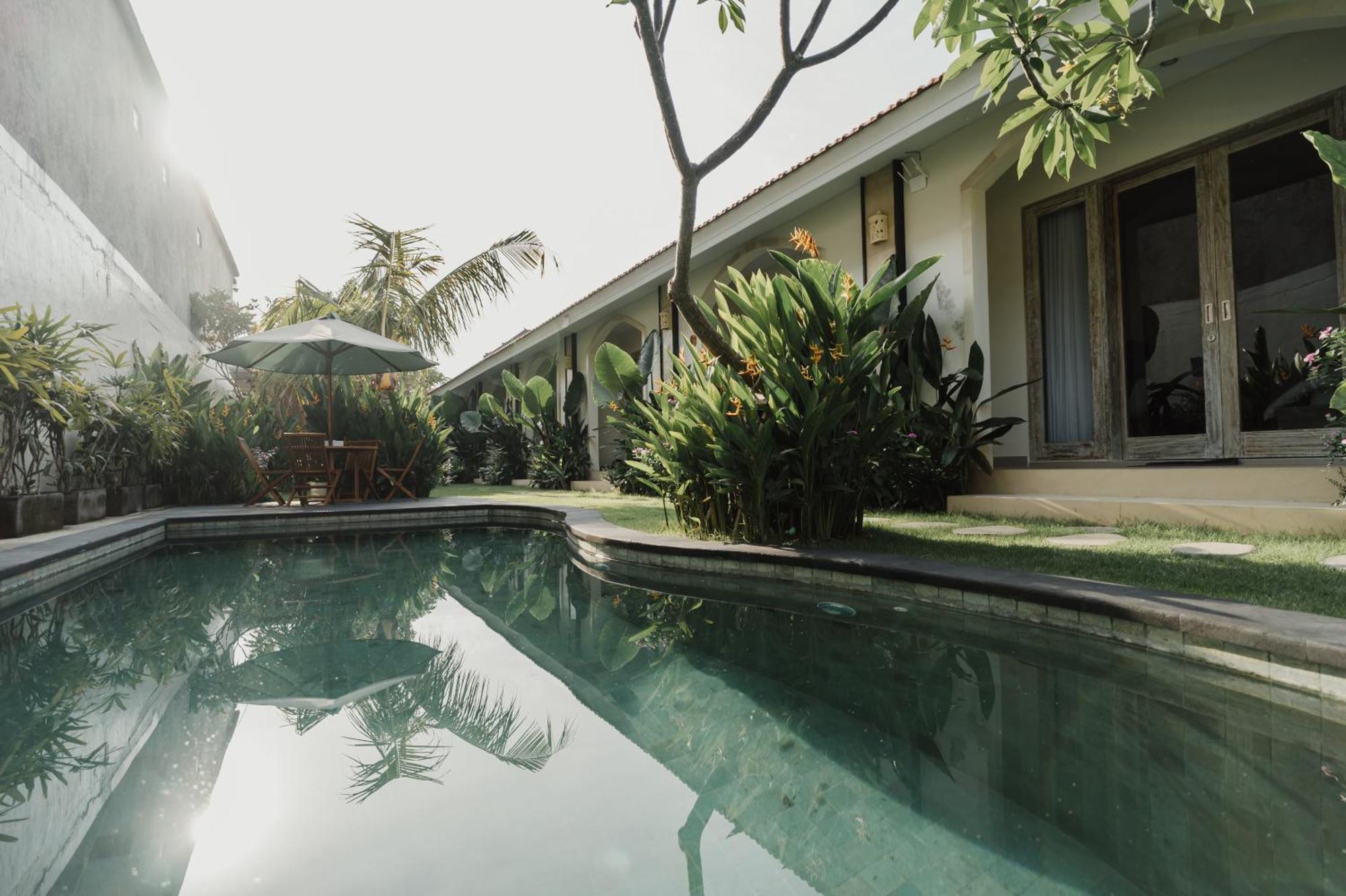D'Leafy Seminyak Hotel ภายนอก รูปภาพ
